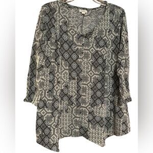 Westport Geometric V-Neck Sweater